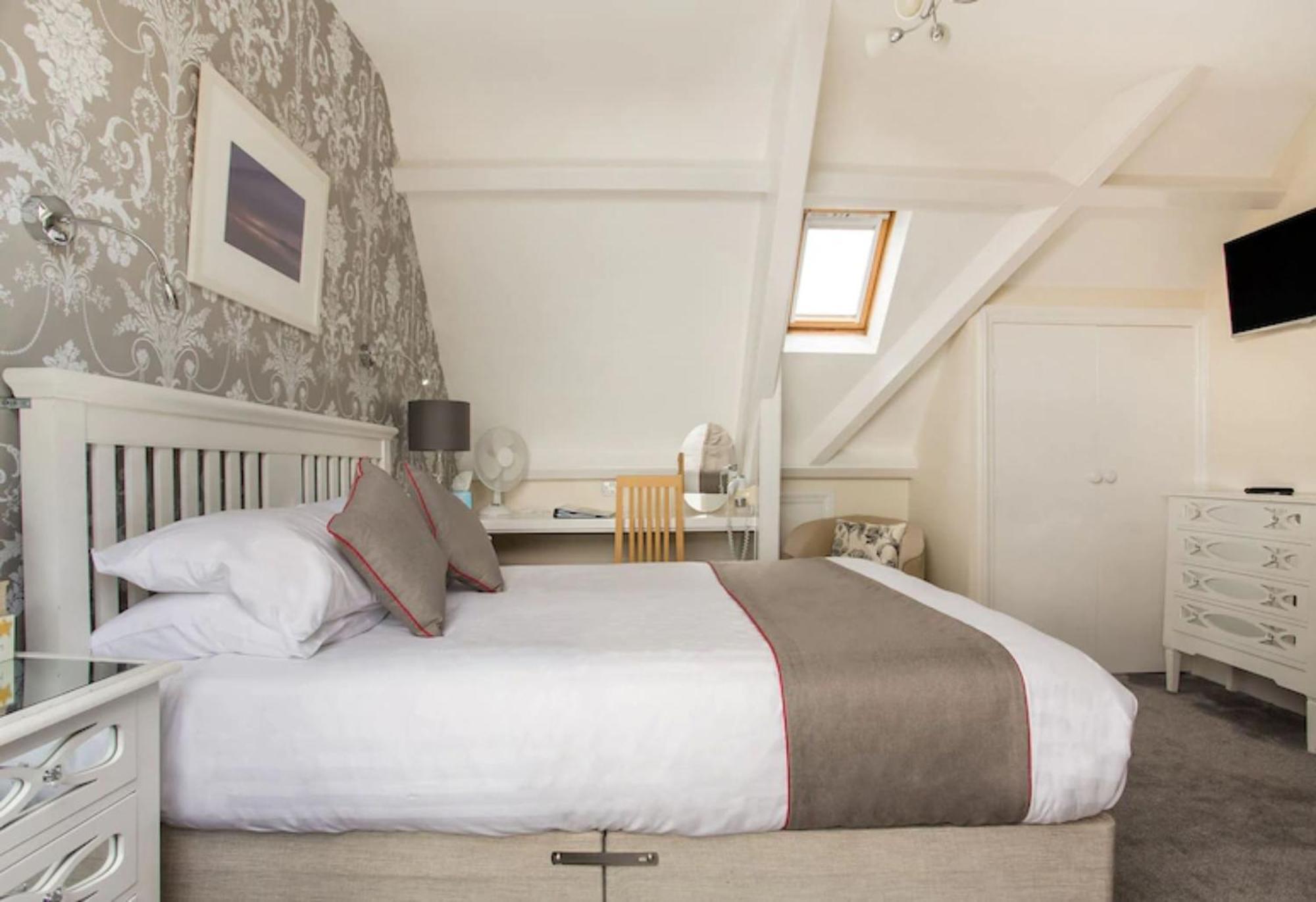Hotel Anacapri Falmouth Pokoj fotografie A bedroom at the hotel