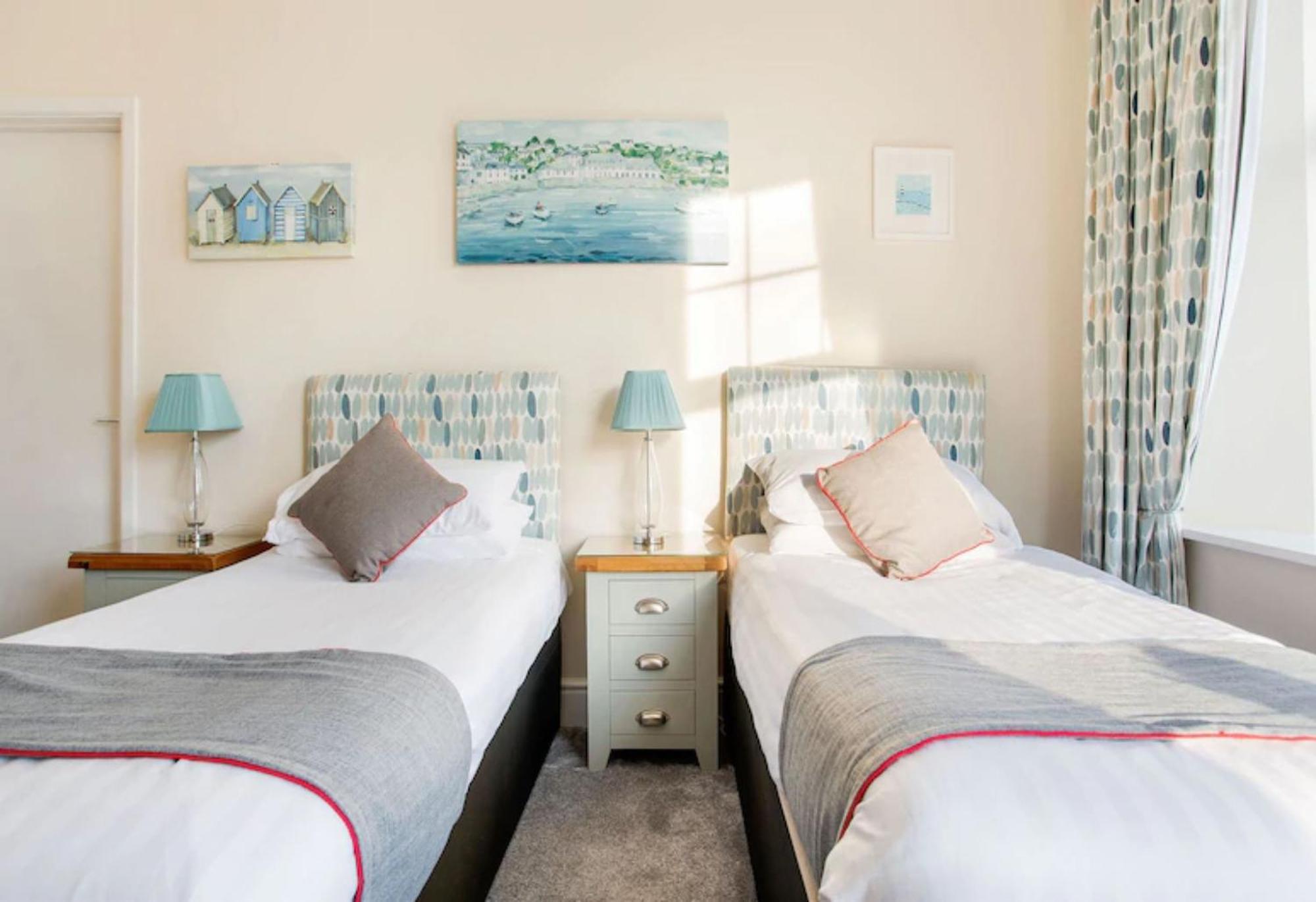 Hotel Anacapri Falmouth Pokoj fotografie A typical bedroom at the hotel