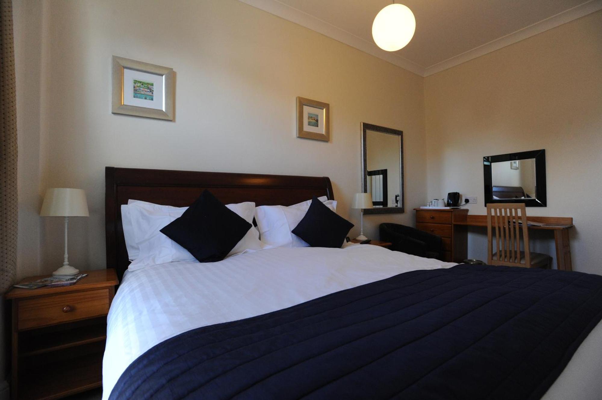 Hotel Anacapri Falmouth Pokoj fotografie A bedroom at the hotel