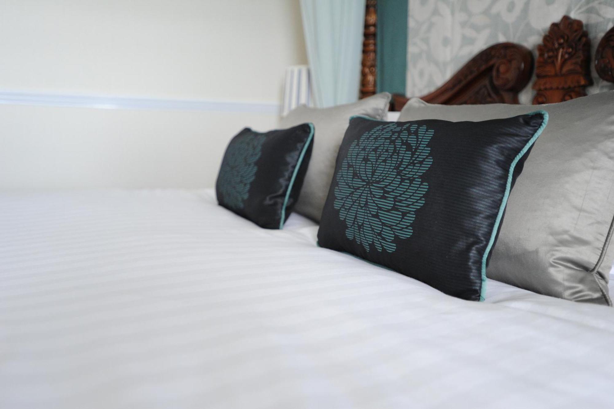 Hotel Anacapri Falmouth Pokoj fotografie Silk cushions